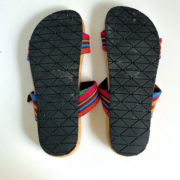 MINNETONKA RAZ Women’s 7 Boho Festival Rainbow Leather Woven Sandals Slides - Picture 6 of 10